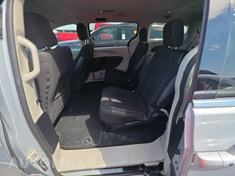 2023 Chrysler Voyager LX 121.6" WB - miniatura 13