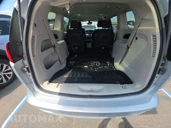 2023 Chrysler Voyager LX 121.6" WB - miniatura 16
