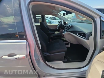 2023 Chrysler Voyager LX 121.6" WB - miniatura 8