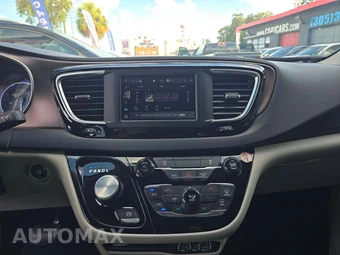 2023 Chrysler Voyager LX 121.6" WB - miniatura 9