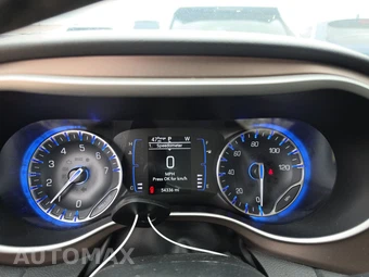 2023 Chrysler Voyager LX 121.6" WB - miniatura 12
