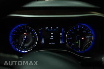 2023 Chrysler Voyager LX 121.6" WB - miniatura 17