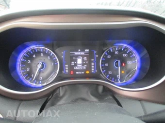 2023 Chrysler Voyager LX 121.6" WB - miniatura 7