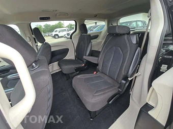 2023 Chrysler Voyager LX 121.6" WB – miniatura 10