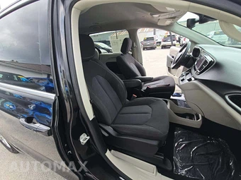 2023 Chrysler Voyager LX 121.6" WB – miniatura 16