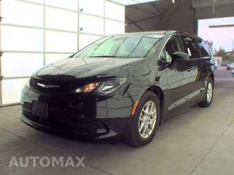 2023 Chrysler Voyager LX 121.6" WB