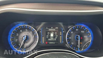 2023 Chrysler Voyager LX 121.6" WB - miniatura 19