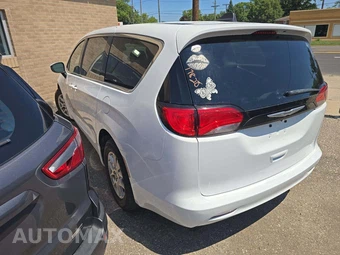 2023 Chrysler Voyager LX 121.6" WB - miniatura 2