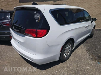 2023 Chrysler Voyager LX 121.6" WB - miniatura 3