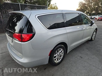 2023 Chrysler Voyager LX 121.6" WB - miniatura 4