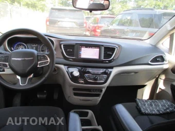 2023 Chrysler Voyager LX 121.6" WB – miniatura 11