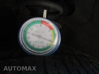 2023 Chrysler Voyager LX 121.6" WB – miniatura 21