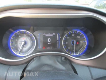 2023 Chrysler Voyager LX 121.6" WB – miniatura 8
