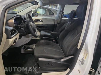 2023 Chrysler Voyager LX 121.6" WB - miniatura 24