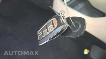 2023 Chrysler Voyager LX 121.6" WB - miniatura 22