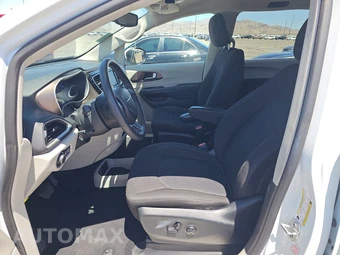 2023 Chrysler Voyager LX 121.6" WB – miniatura 7
