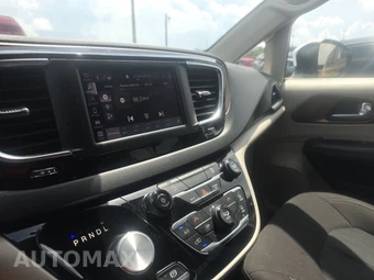 2023 Chrysler Voyager LX 121.6" WB - miniatura 11