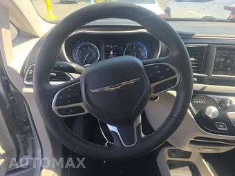2023 Chrysler Voyager LX 121.6" WB – miniatura 10