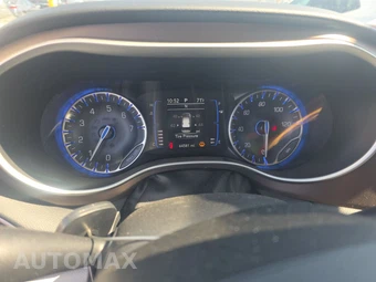 2023 Chrysler Voyager LX 121.6" WB – miniatura 12