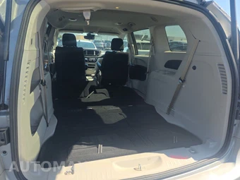 2023 Chrysler Voyager LX 121.6" WB – miniatura 17