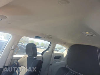 2023 Chrysler Voyager LX 121.6" WB – miniatura 18