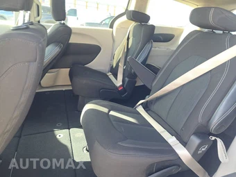 2023 Chrysler Voyager LX 121.6" WB – miniatura 13