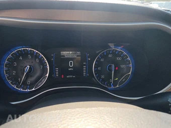 2023 Chrysler Voyager LX 121.6" WB – miniatura 12