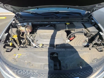 2023 Chrysler Voyager LX 121.6" WB – miniatura 16