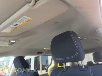 2023 Chrysler Voyager LX 121.6" WB – miniatura 18