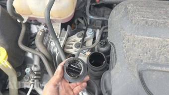 2023 Chrysler Voyager LX 121.6" WB – miniatura 20