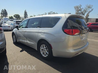 2023 Chrysler Voyager LX 121.6" WB – miniatura 6