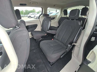 2023 Chrysler Voyager LX 121.6" WB - miniatura 10