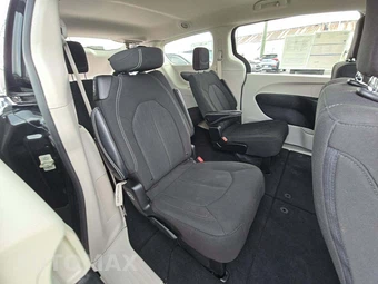 2023 Chrysler Voyager LX 121.6" WB - miniatura 14