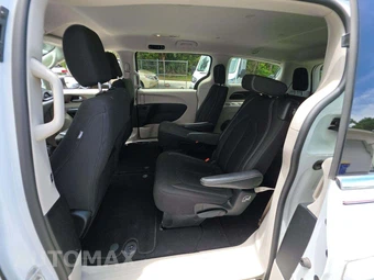 2023 Chrysler Voyager LX 121.6" WB - miniatura 13