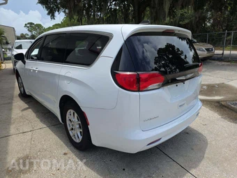 2023 Chrysler Voyager LX 121.6" WB - miniatura 2