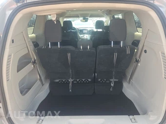 2023 Chrysler Voyager LX 121.6" WB - miniatura 17