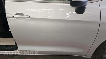 2023 Chrysler Voyager LX 121.6" WB - miniatura 24