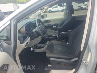 2023 Chrysler Voyager LX 121.6" WB - miniatura 7
