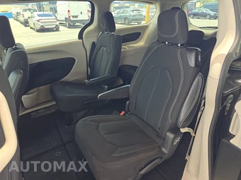 2023 Chrysler Voyager LX 121.6" WB – miniatura 13