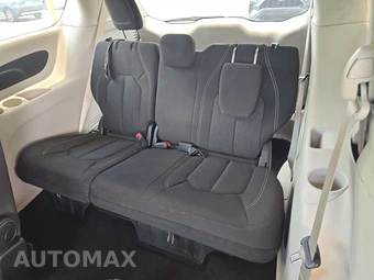 2023 Chrysler Voyager LX 121.6" WB – miniatura 14
