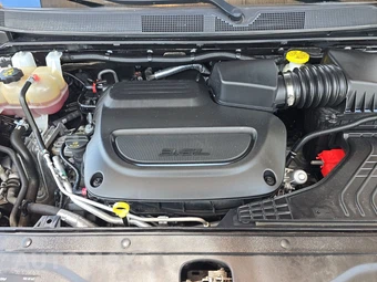 2023 Chrysler Voyager LX 121.6" WB – miniatura 16