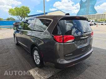 2023 Chrysler Voyager LX 121.6" WB – miniatura 6