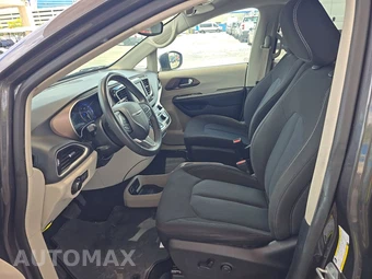 2023 Chrysler Voyager LX 121.6" WB – miniatura 7