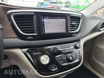 2023 Chrysler Voyager LX 121.6" WB - miniatura 10