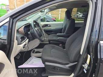2023 Chrysler Voyager LX 121.6" WB - miniatura 6