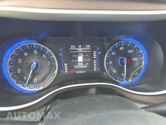 2023 Chrysler Voyager LX 121.6" WB - miniatura 9