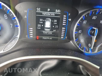 2023 Chrysler Voyager LX 121.6" WB – miniatura 12