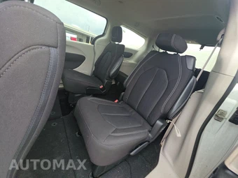 2023 Chrysler Voyager LX 121.6" WB – miniatura 13