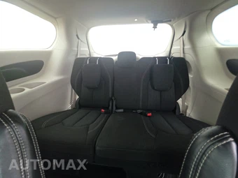 2023 Chrysler Voyager LX 121.6" WB – miniatura 14