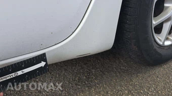 2023 Chrysler Voyager LX 121.6" WB – miniatura 24